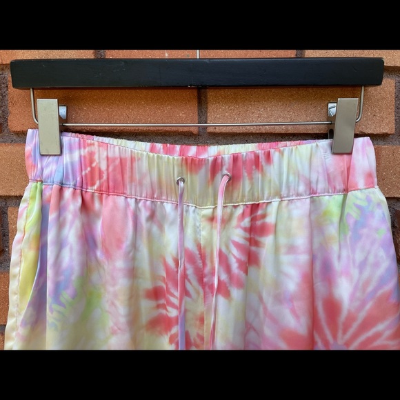 Lovers + Friends Silky Tie Dye Joggers Size Medium - Picture 3 of 11